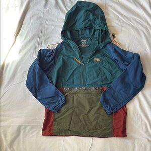 L.L. Bean Women’s Mountain Classic Anorak, Multi-color